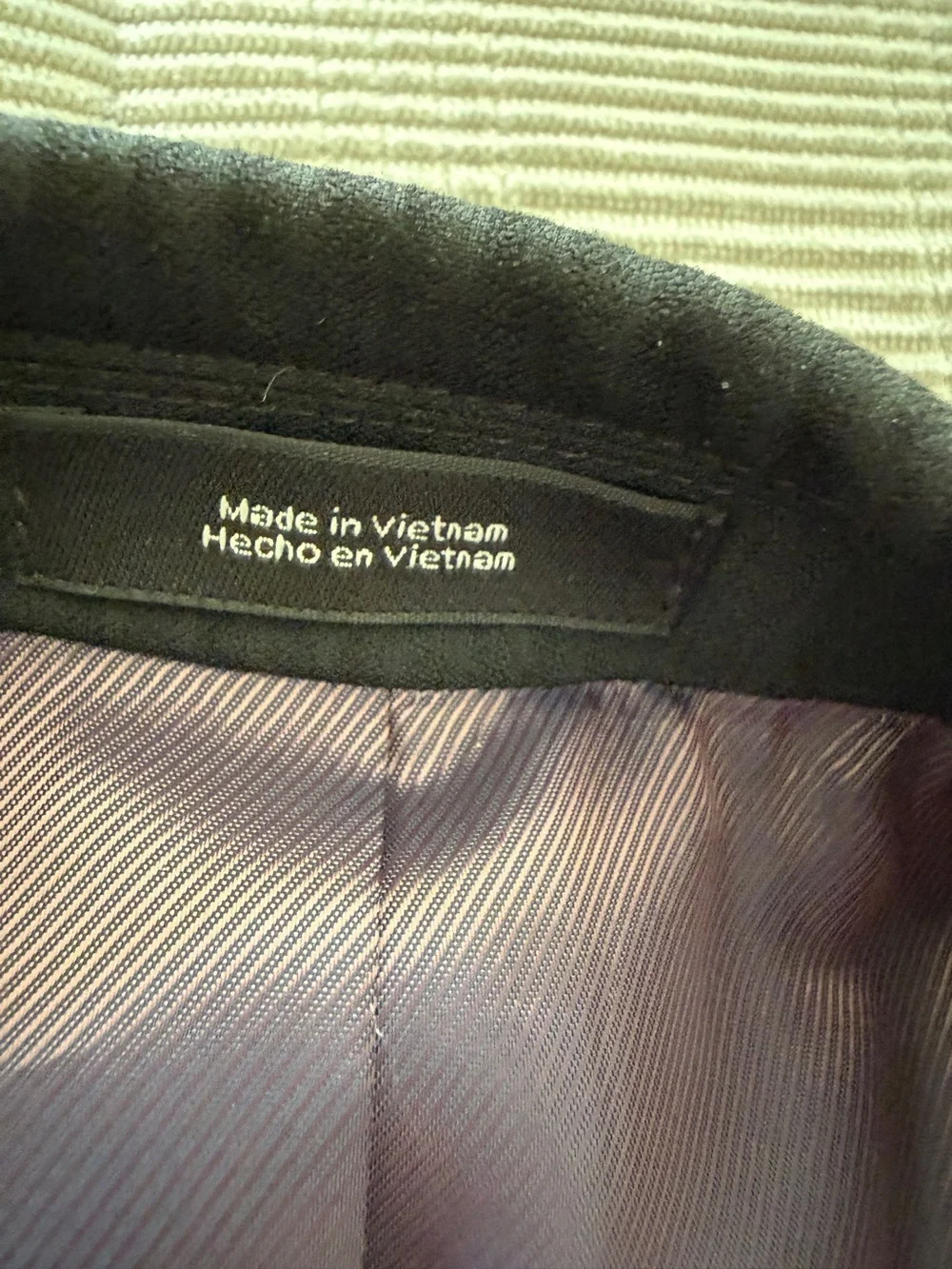 J. Ferrar Modern Fit Men’s 2-Piece Suit 42R Charcoal Black Tonal Stripe